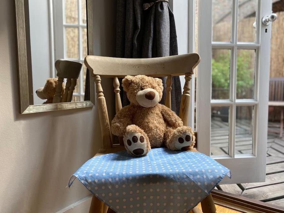 Windsor Cottage: Cosy, Charming, Full Of Character Exteriör bild