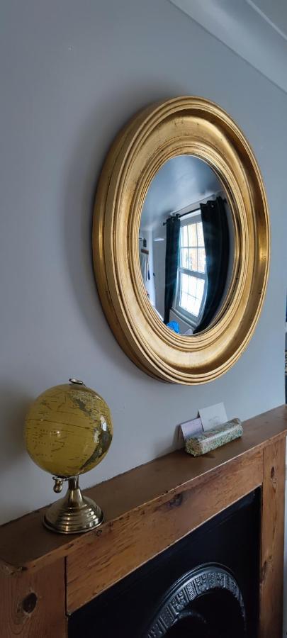 Windsor Cottage: Cosy, Charming, Full Of Character Exteriör bild