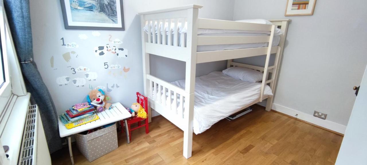 Windsor Cottage: Cosy, Charming, Full Of Character Exteriör bild